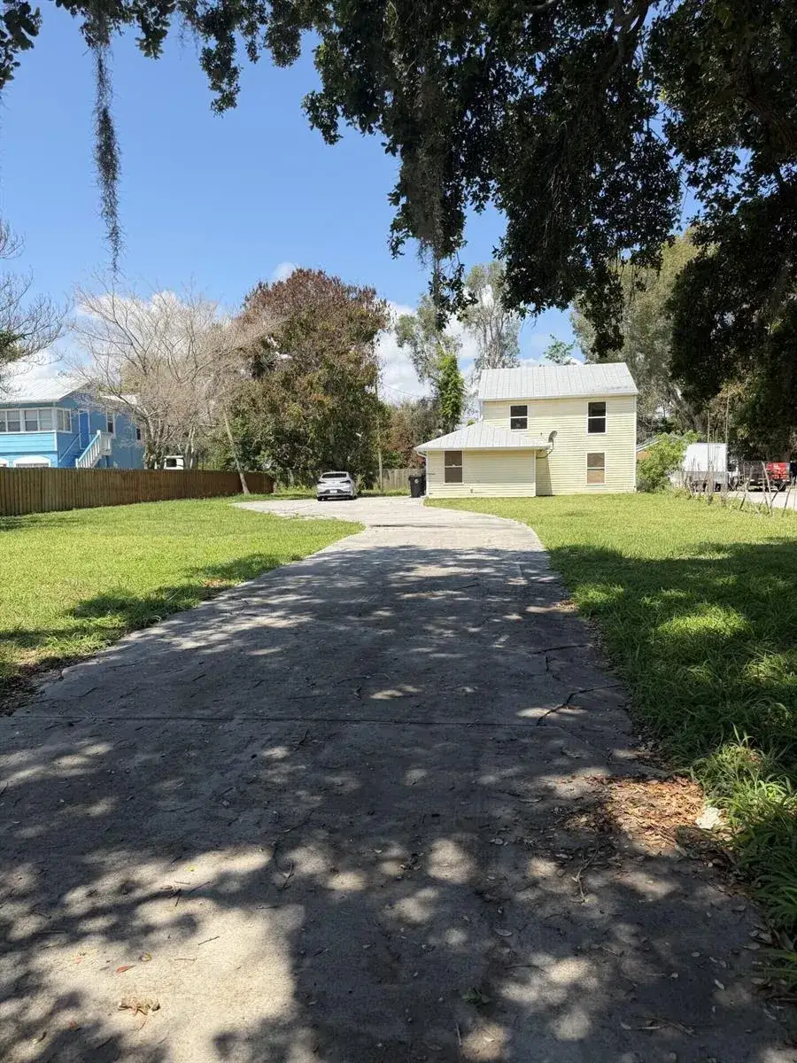 5 bedroom 2 bath Residential Lease for rent at 311 N 11th Street, Fort Pierce FL 34950