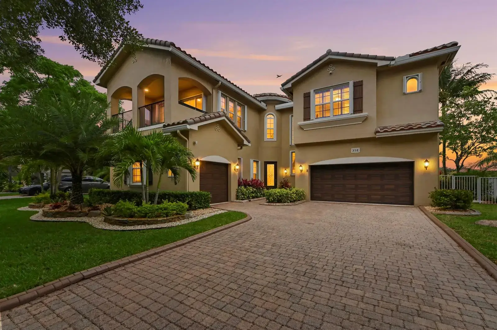 6 bedroom 4 bath Residential for sale at 458 Cresta Circle, West Palm Beach FL 33413