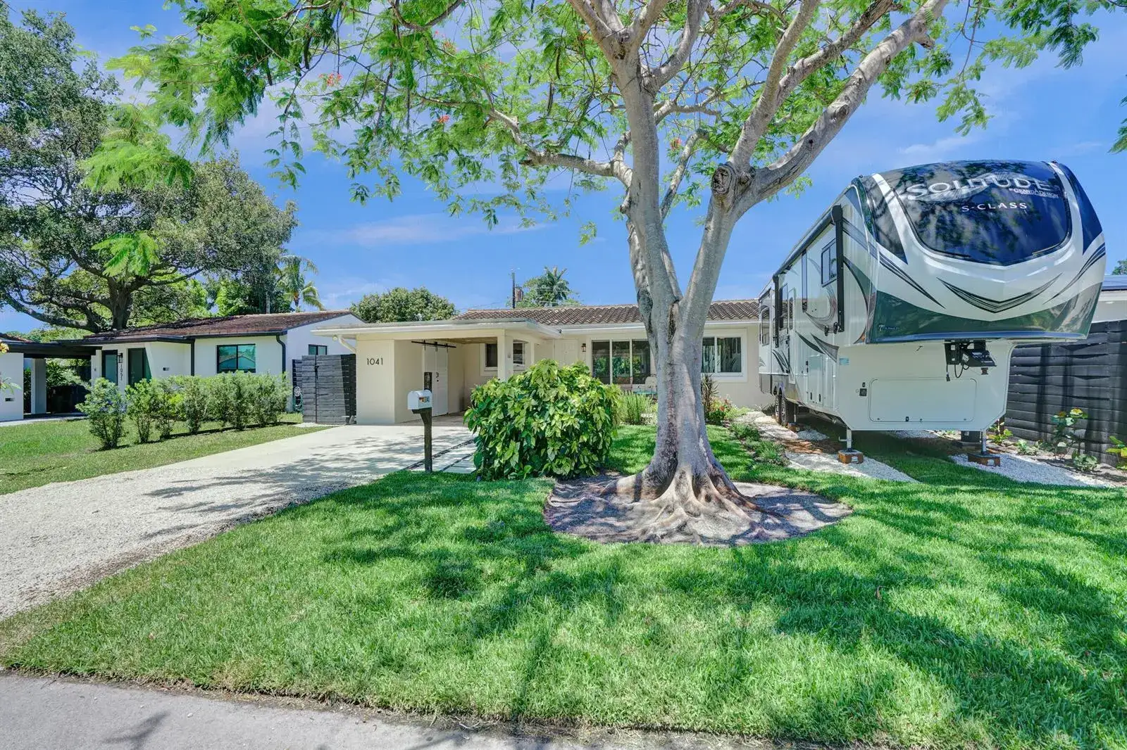 3 bedroom 2 bath Residential Lease for rent at 1041 SW 32nd Street, Fort Lauderdale FL 33315