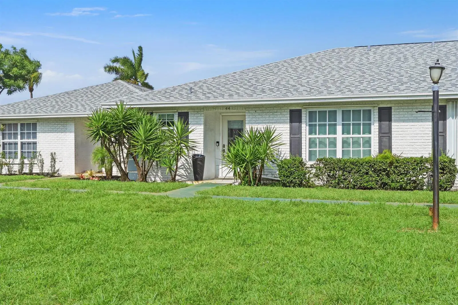 2 bedroom 2 bath Residential for sale at 2520 SW 14th Court # 44, Boynton Beach FL 33426