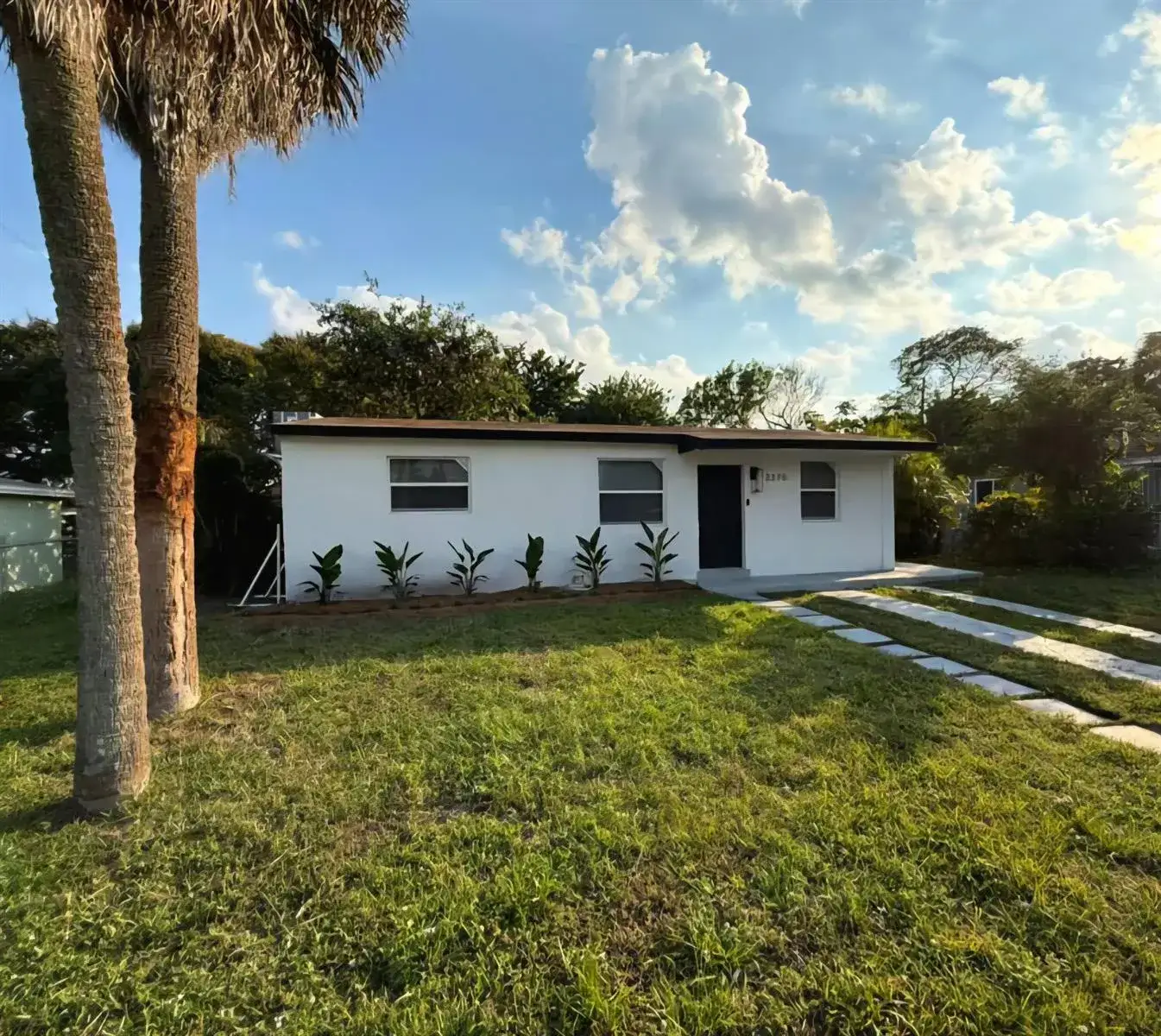 2 bedroom 1 bath Residential for sale at 3370 NW 9th Street, Lauderhill FL 33311