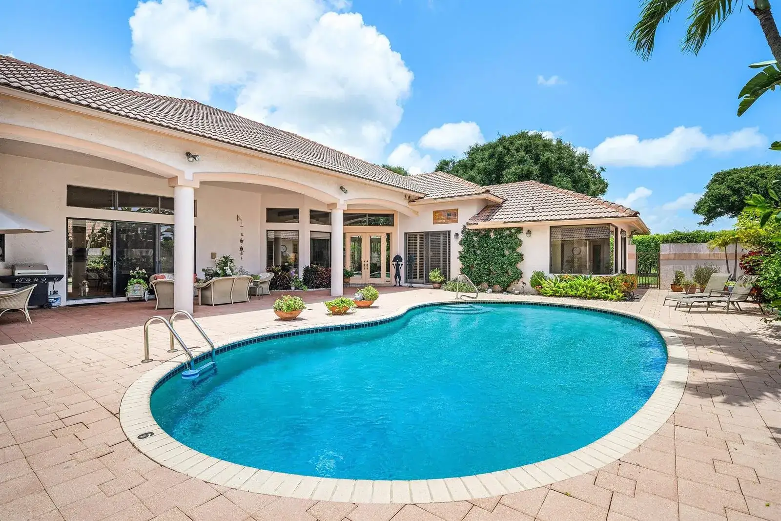 4 bedroom 4 bath Residential for sale at 4727 Bocaire Boulevard, Boca Raton FL 33487