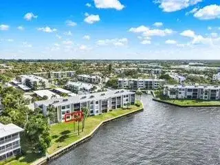 2 bedroom 2 bath Residential for sale at 1950 SW Palm City Road # 106, Stuart FL 34994