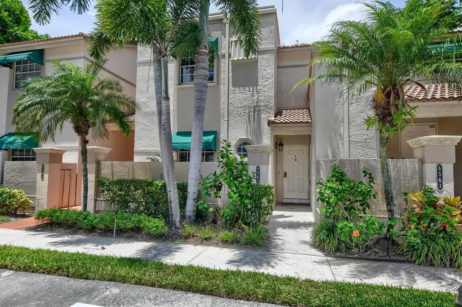 2 bedroom 2 bath Residential Lease for rent at 6563 Via Regina, Boca Raton FL 33433