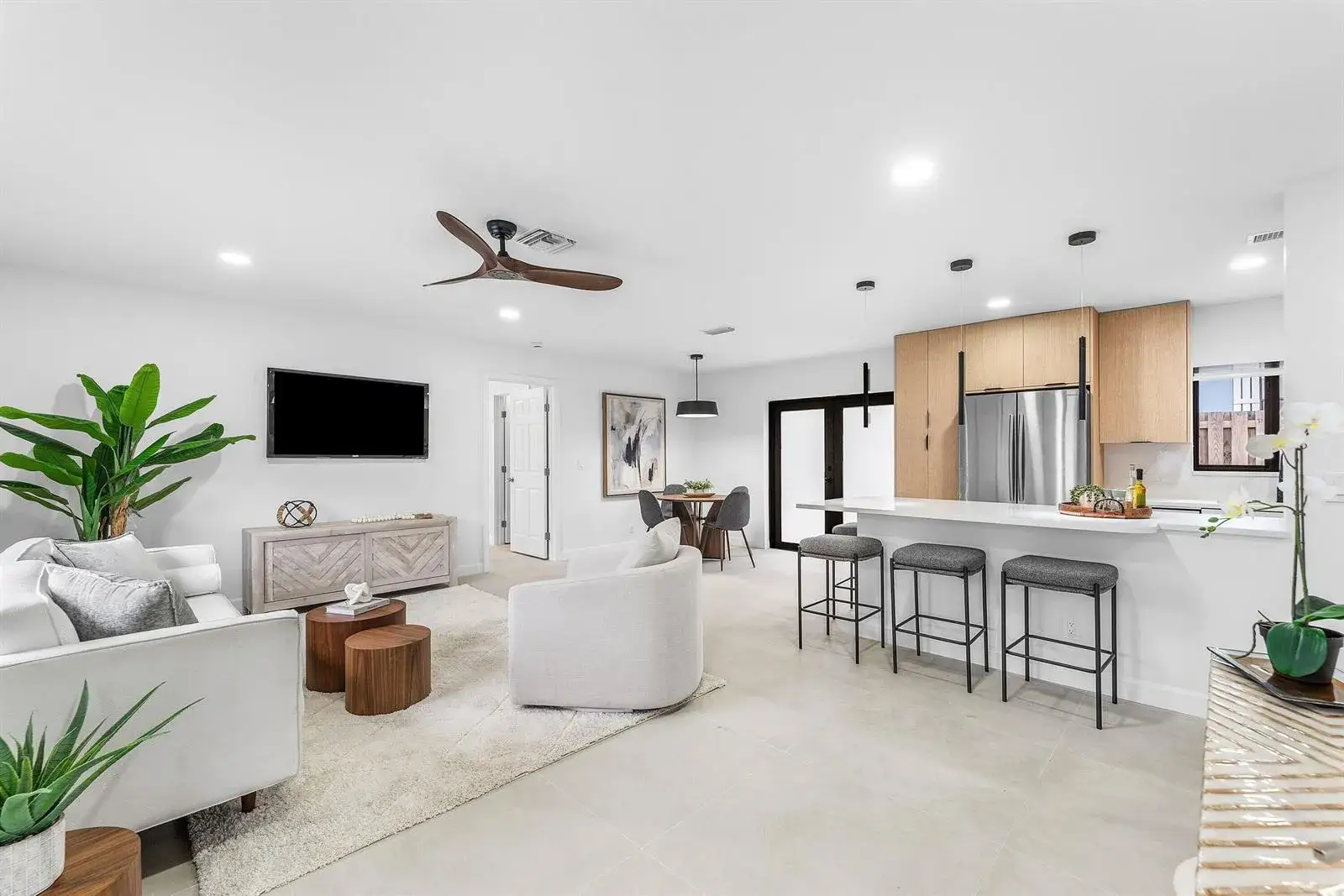 4 bedroom 2 bath Residential for sale at 608 SE 2nd Avenue, Delray Beach FL 33483
