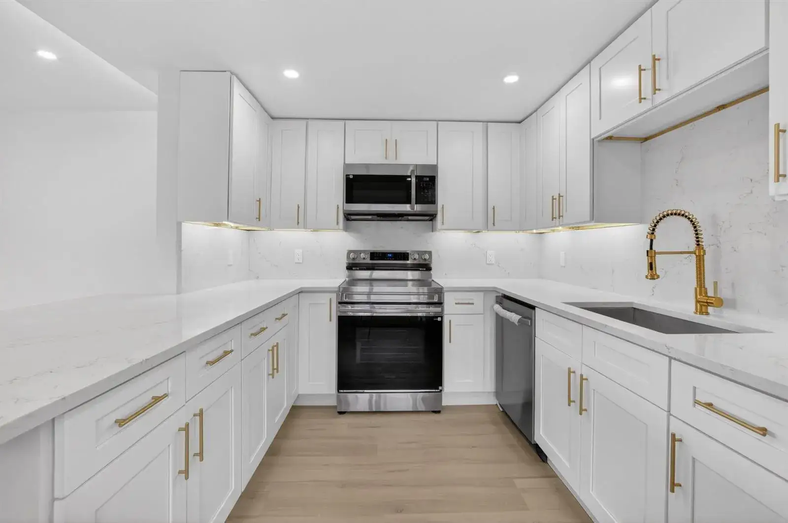 1 bedroom 1 bath Residential Lease for rent at 270 Brittany F, Delray Beach FL 33446