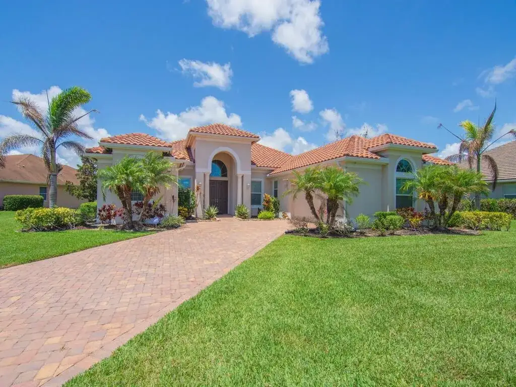 3 bedroom 2 bath Residential for sale at 4405 65th Drive, Vero Beach FL 32967