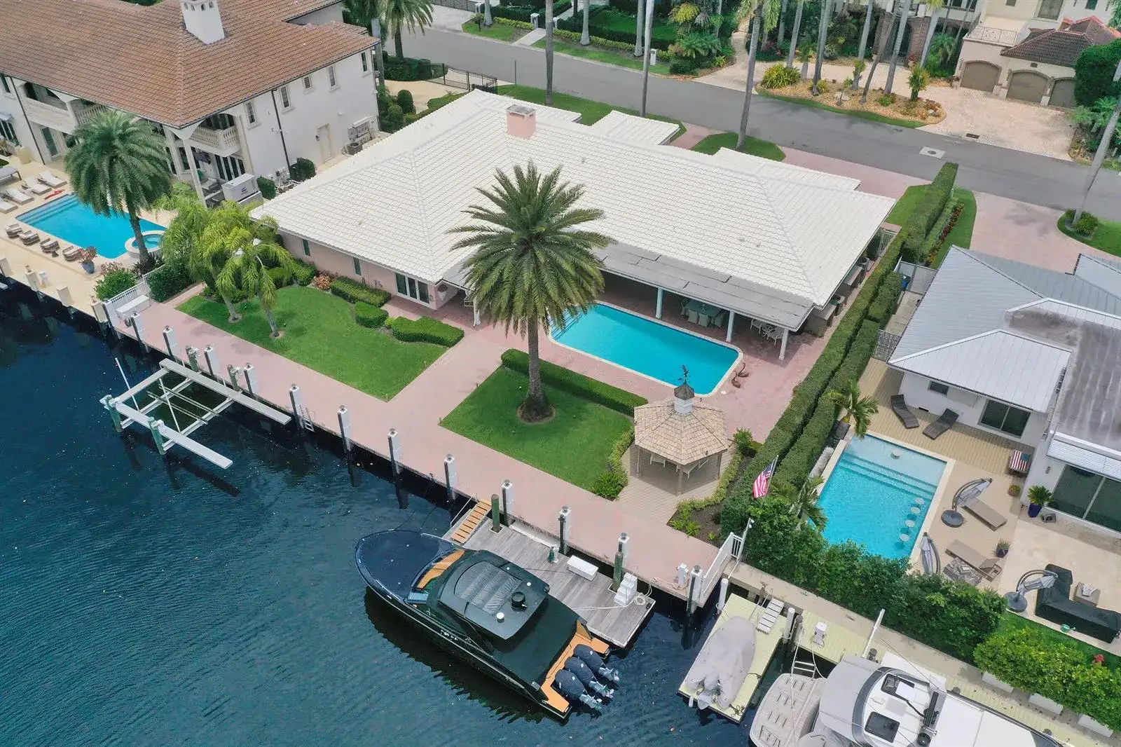 4 bedroom 4 bath Residential for sale at 163 Nurmi Drive, Fort Lauderdale FL 33301