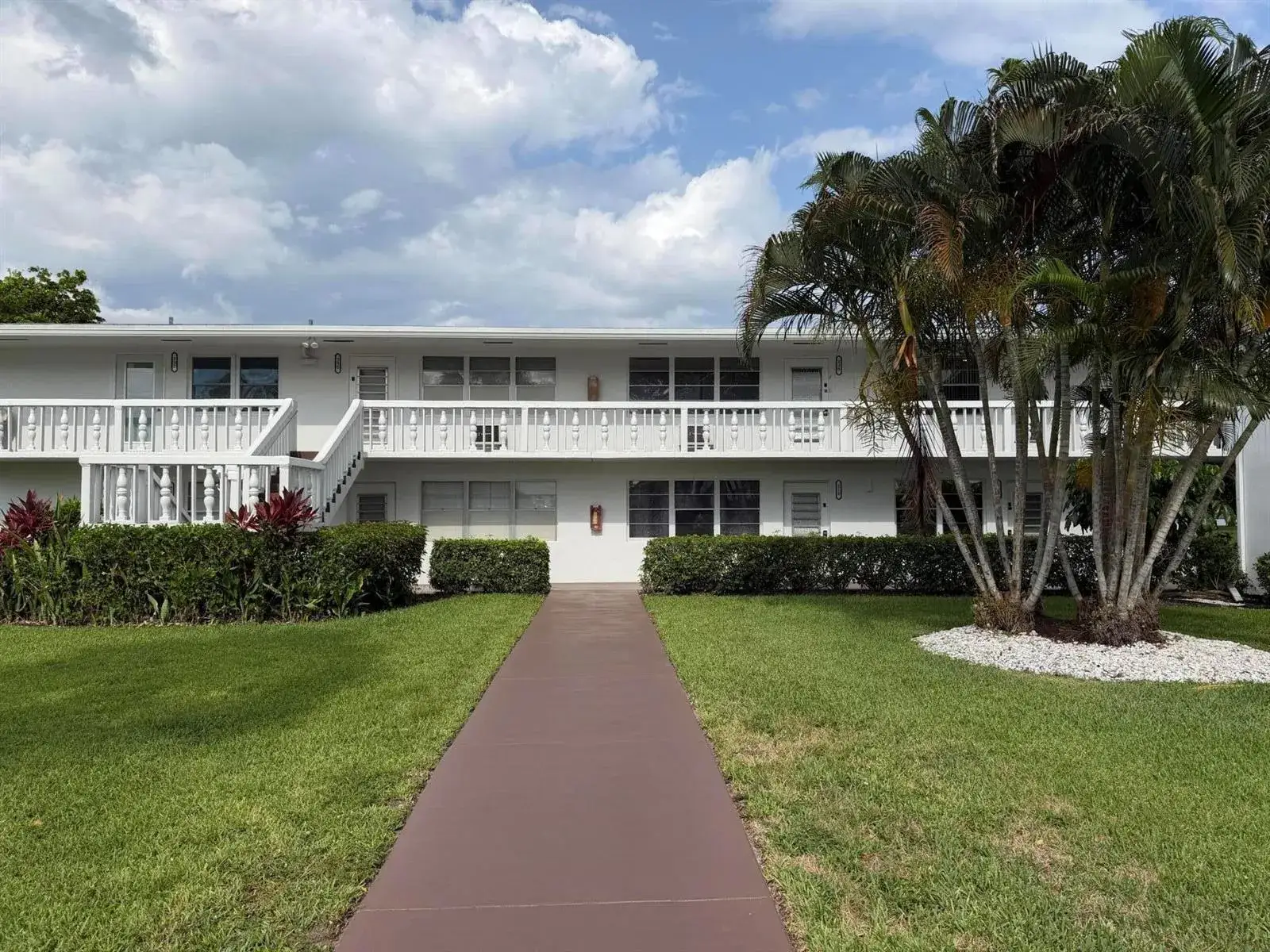 2 bedroom 1 bath Residential for sale at 229 E Durham E # 229, Deerfield Beach FL 33442