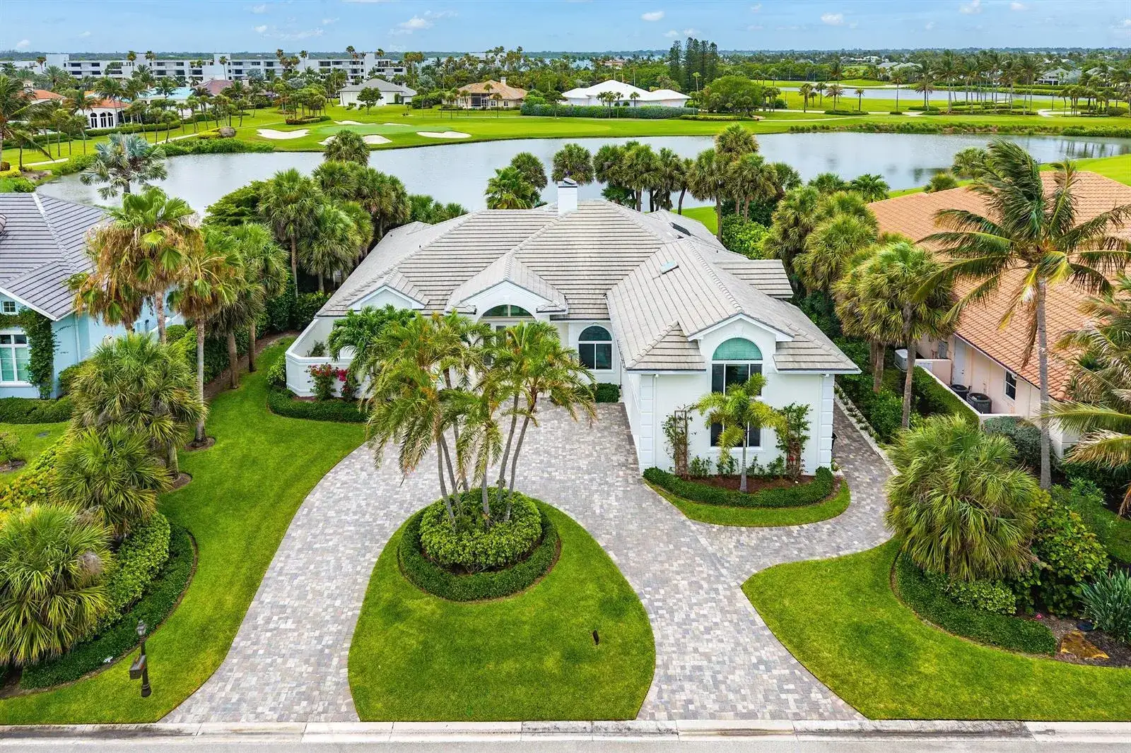 2925 SE Dune Drive, Hutchinson Island FL 34996