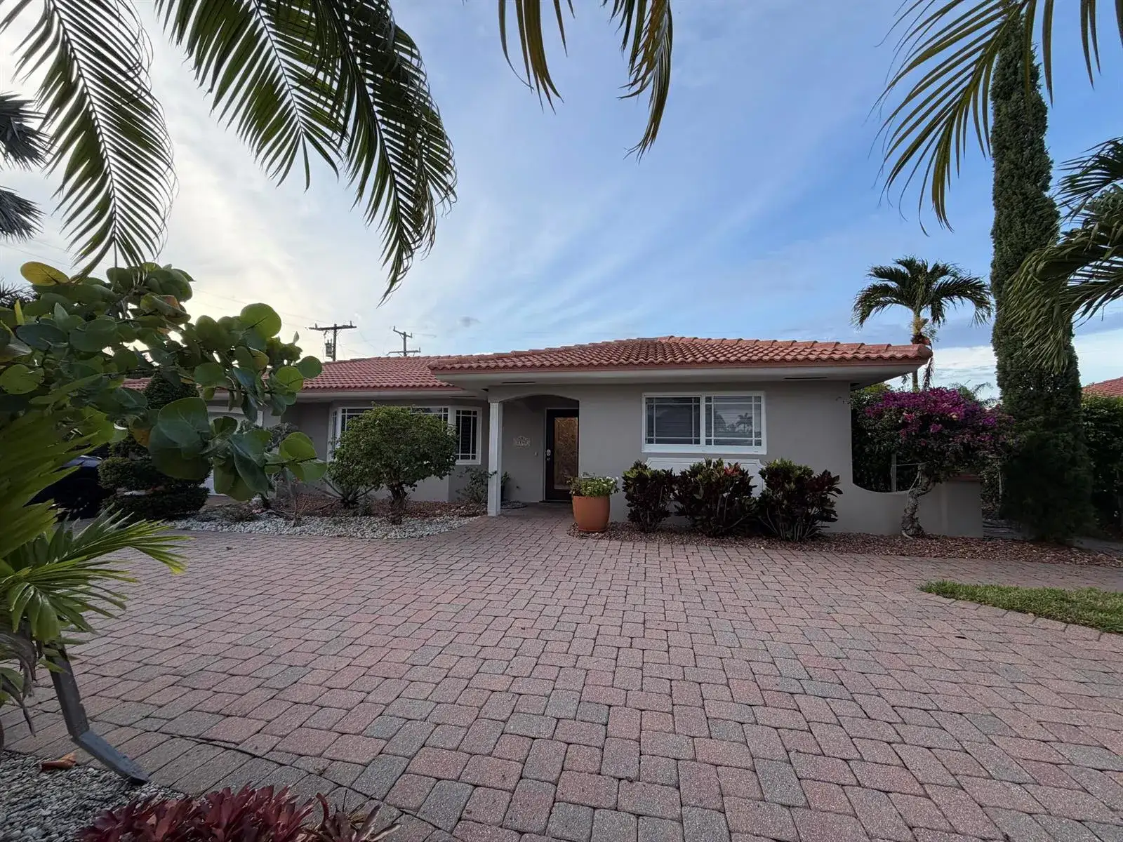 2 bedroom 2 bath Residential Lease for rent at 1140 Morse Boulevard, Singer Island FL 33404