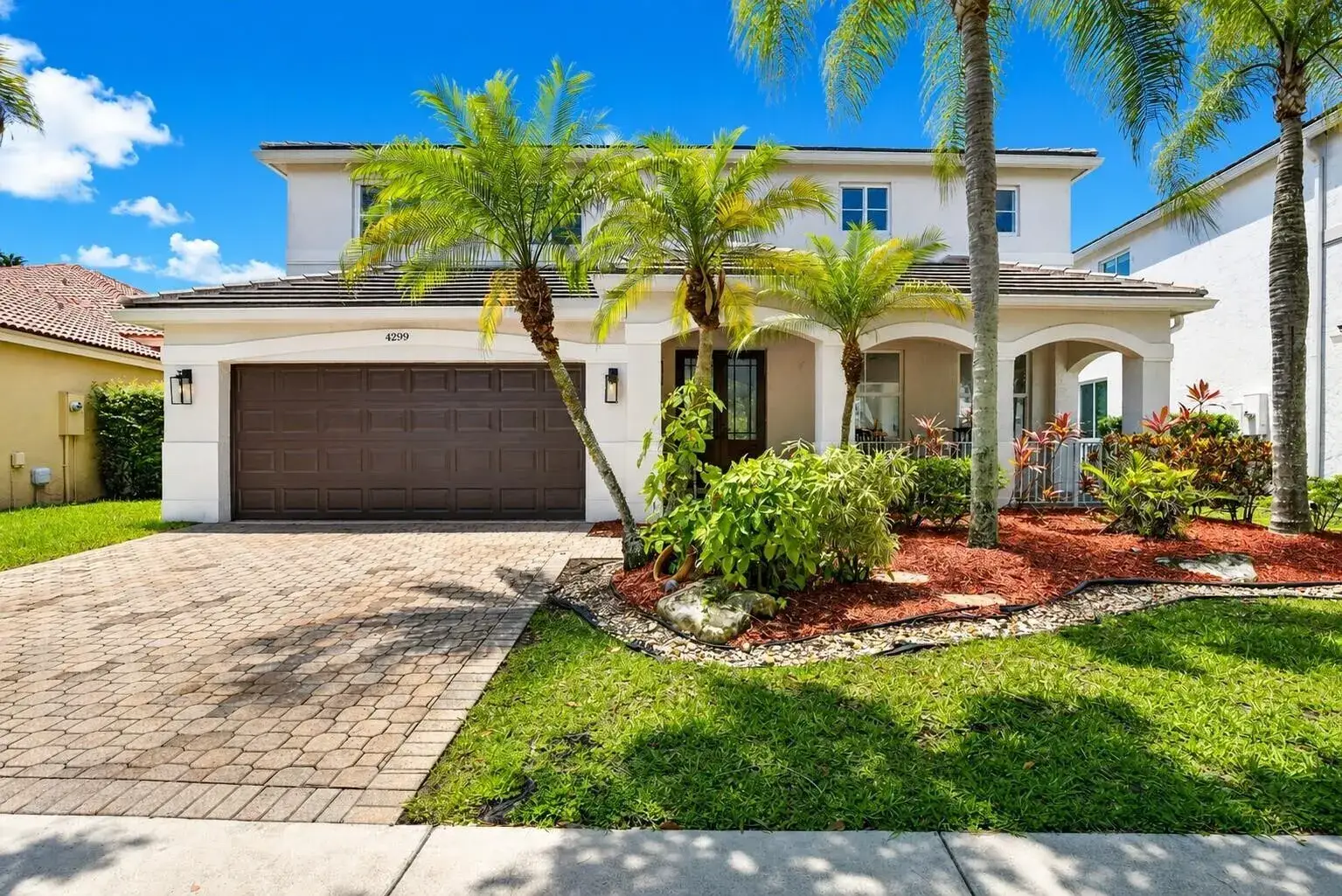 4 bedroom 2 bath Residential for sale at 4299 Laurel Ridge Circle, Weston FL 33331