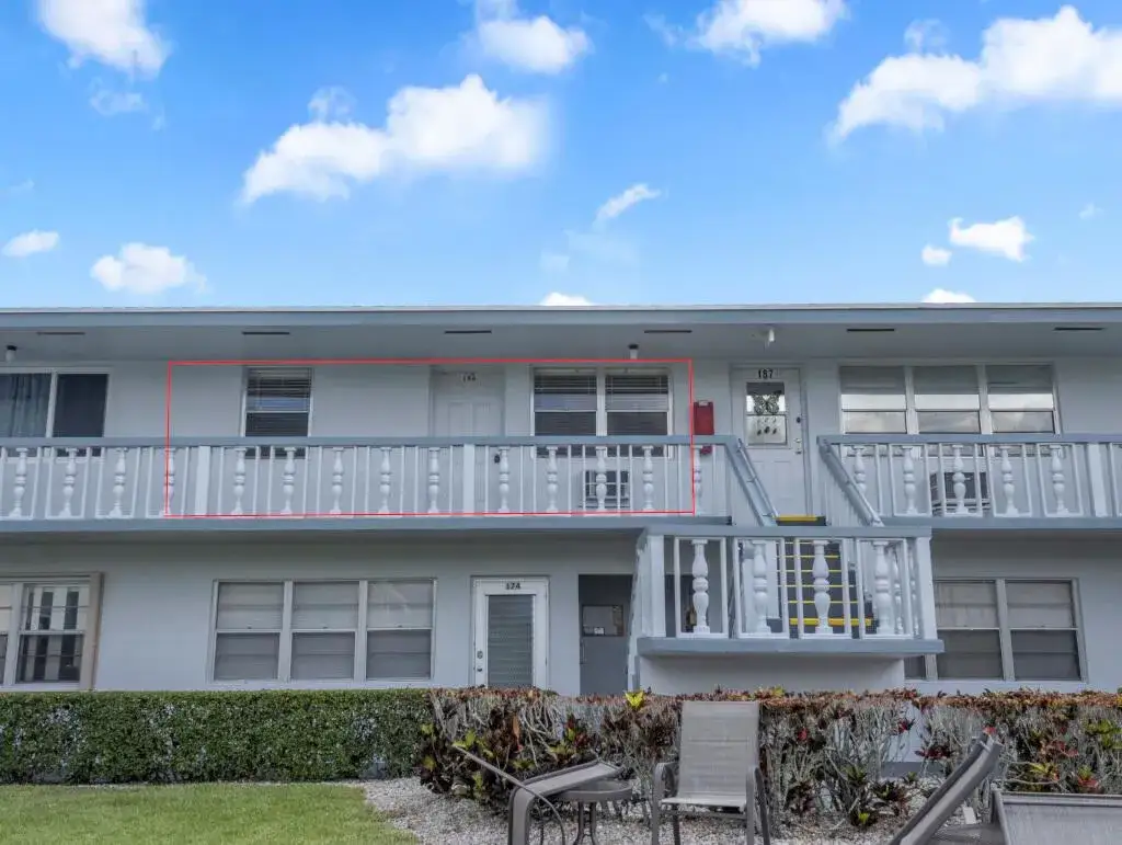 2 bedroom 1 bath Residential for sale at 186 Norwich H # 186, West Palm Beach FL 33417