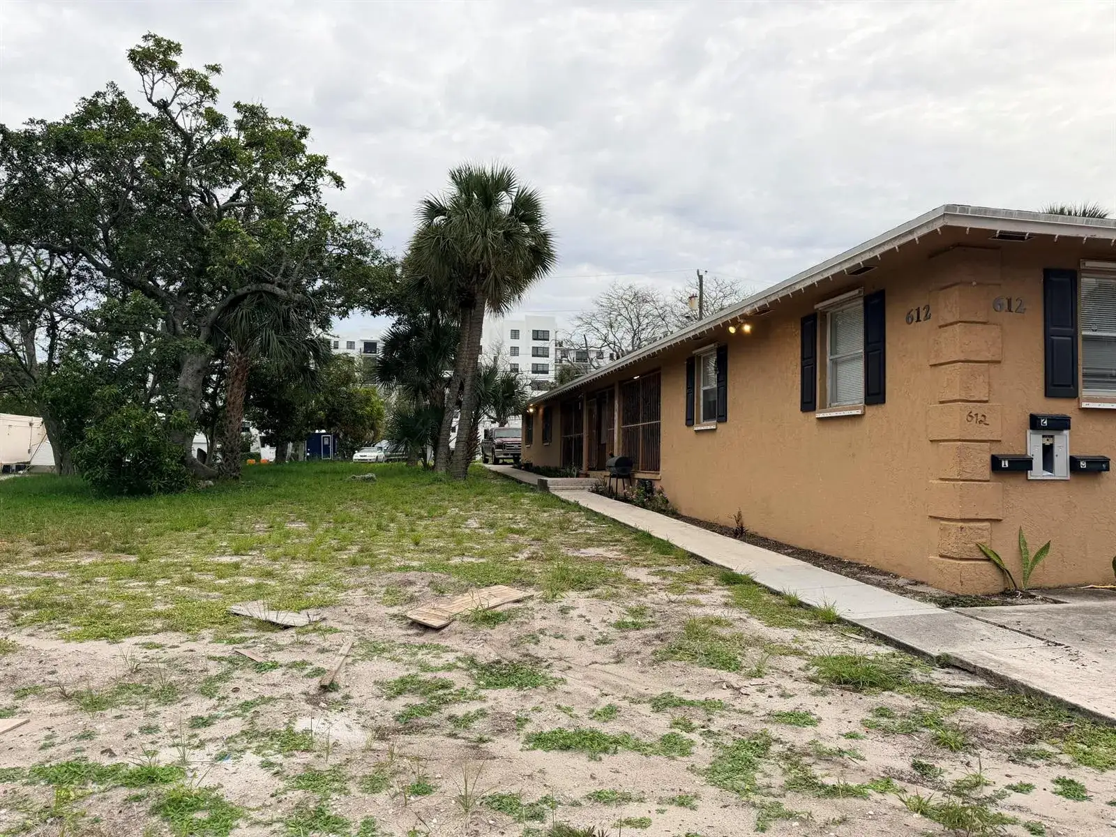 3 bedroom 2 bath Residential Lease for rent at 612 4th Street, West Palm Beach FL 33401