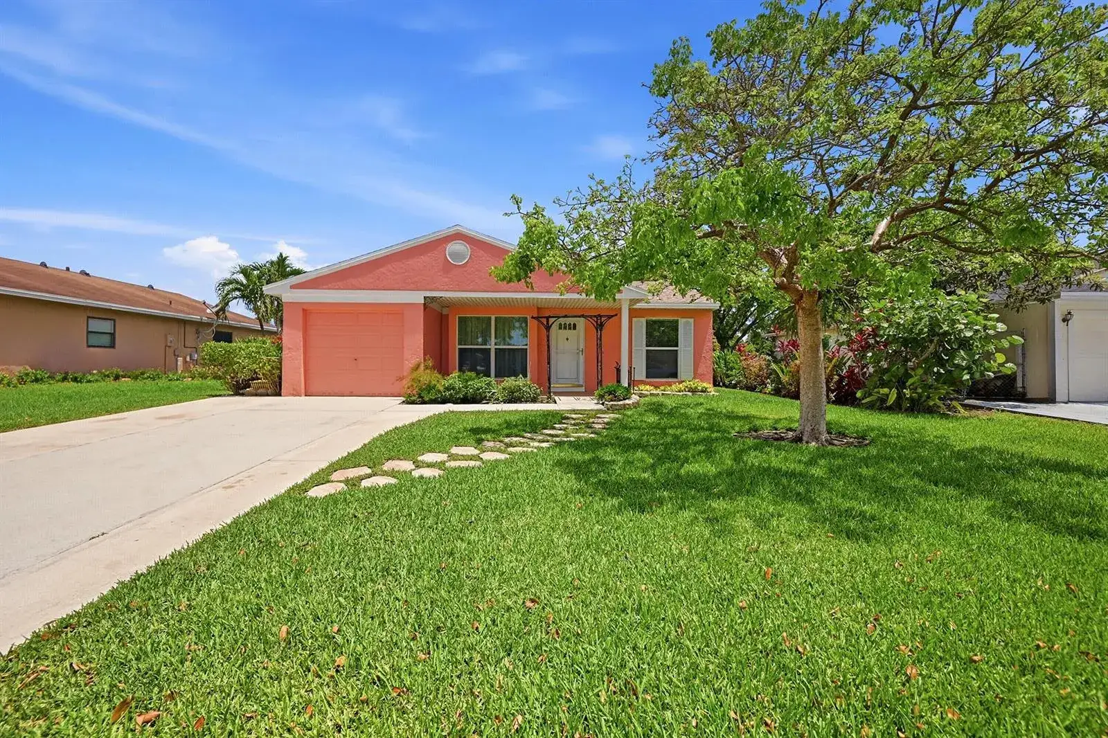 3 bedroom 2 bath Residential for sale at 8131 Countrypark Drive, Boca Raton FL 33433
