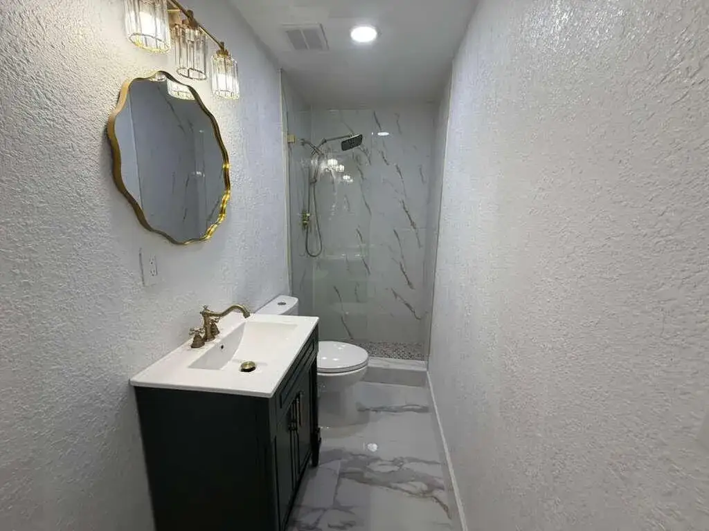 2 bedroom 1 bath Residential Lease for rent at 160 SE 15th Avenue, Pompano Beach FL 33060