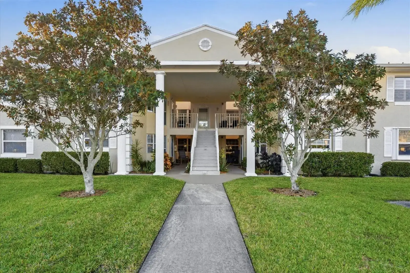 2 bedroom 2 bath Residential for sale at 428 Grove Isle Circle # 9, Vero Beach FL 32962
