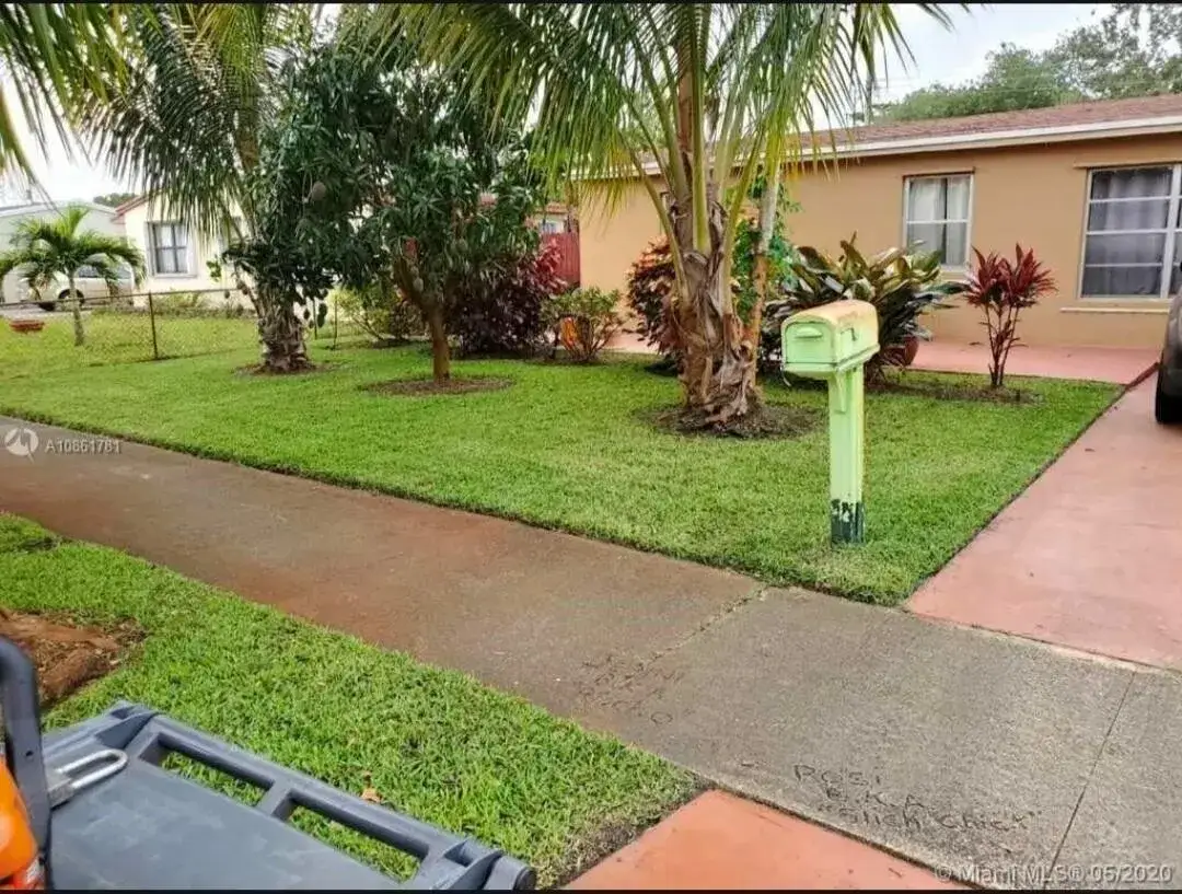 4 bedroom 2 bath Residential Lease for rent at 1420 N 70th Avenue, Hollywood FL 33024