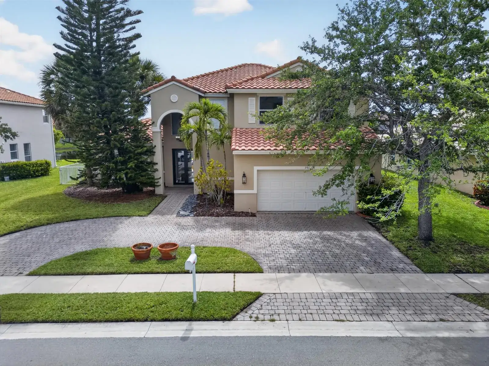 5 bedroom 3 bath Residential for sale at 791 SW 191st Avenue, Pembroke Pines FL 33029