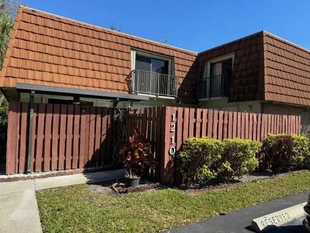 1210 SW 118th Terrace, Davie FL 33325