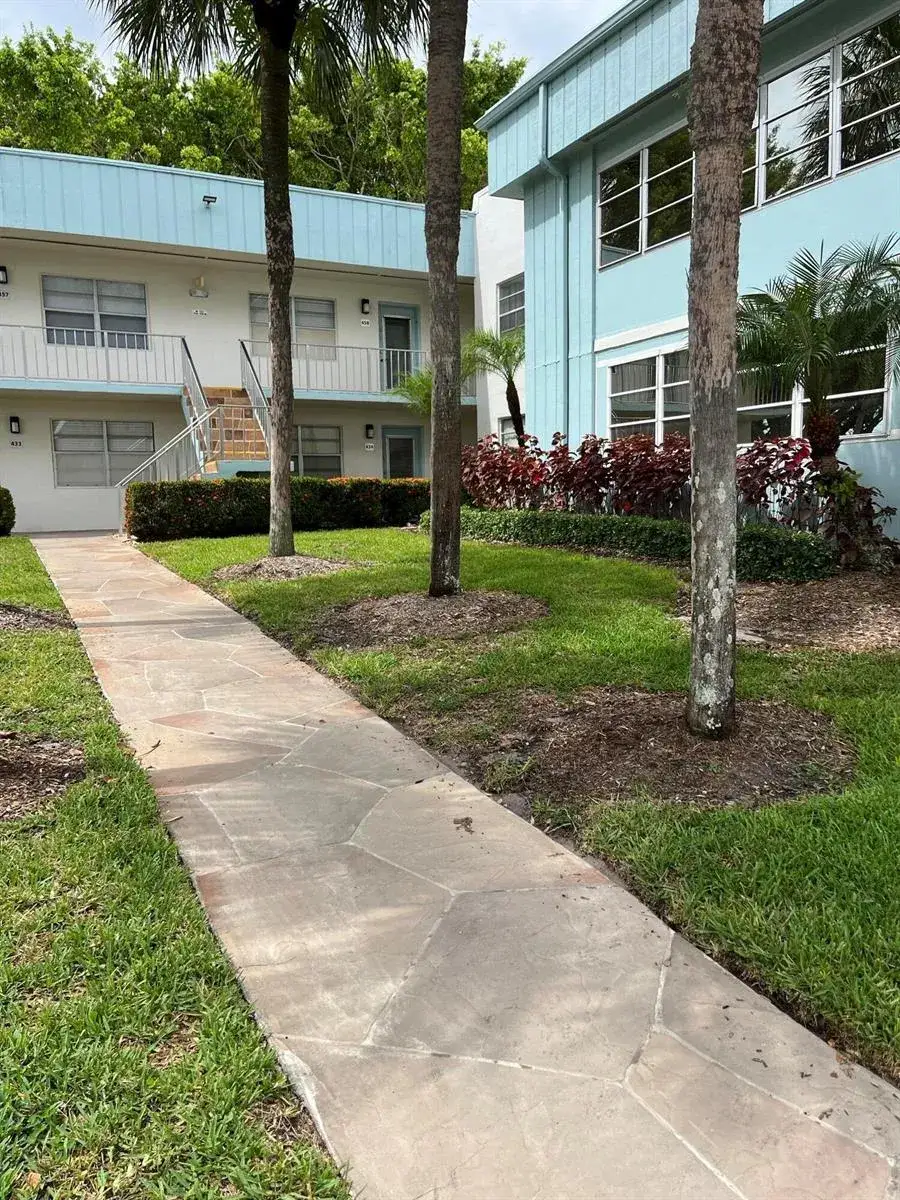 2 bedroom 2 bath Residential for sale at 434 Normandy # J, Delray Beach FL 33484