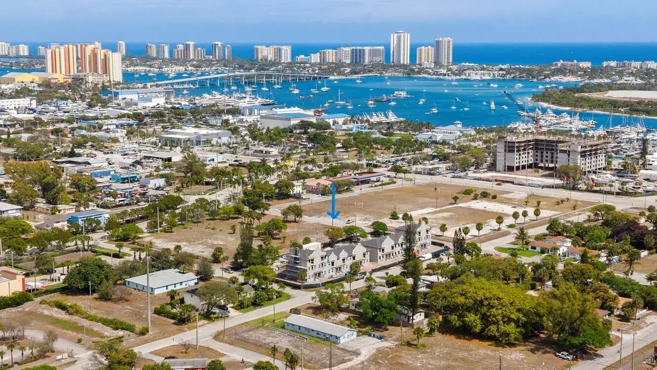 3 bedroom 2 bath Residential for sale at 132 W 11th Street, Riviera Beach FL 33404