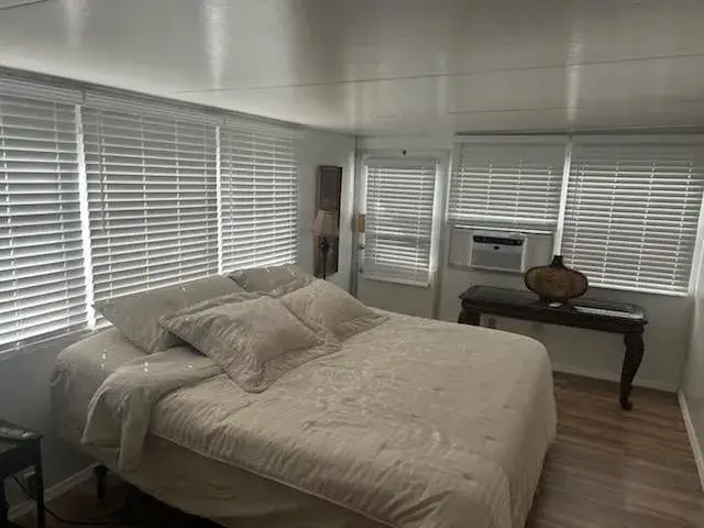 1 bedroom 1 bath Residential Lease for rent at 2915 W Marina Drive # 2915, Dania Beach FL 33312