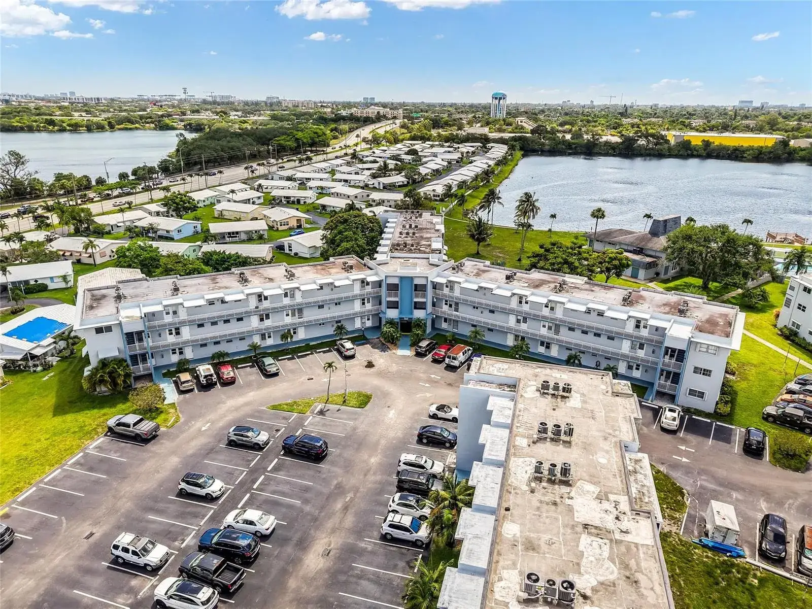 1 bedroom 1 bath Residential Lease for rent at 2309 Park Lane # 202, Hollywood FL 33021