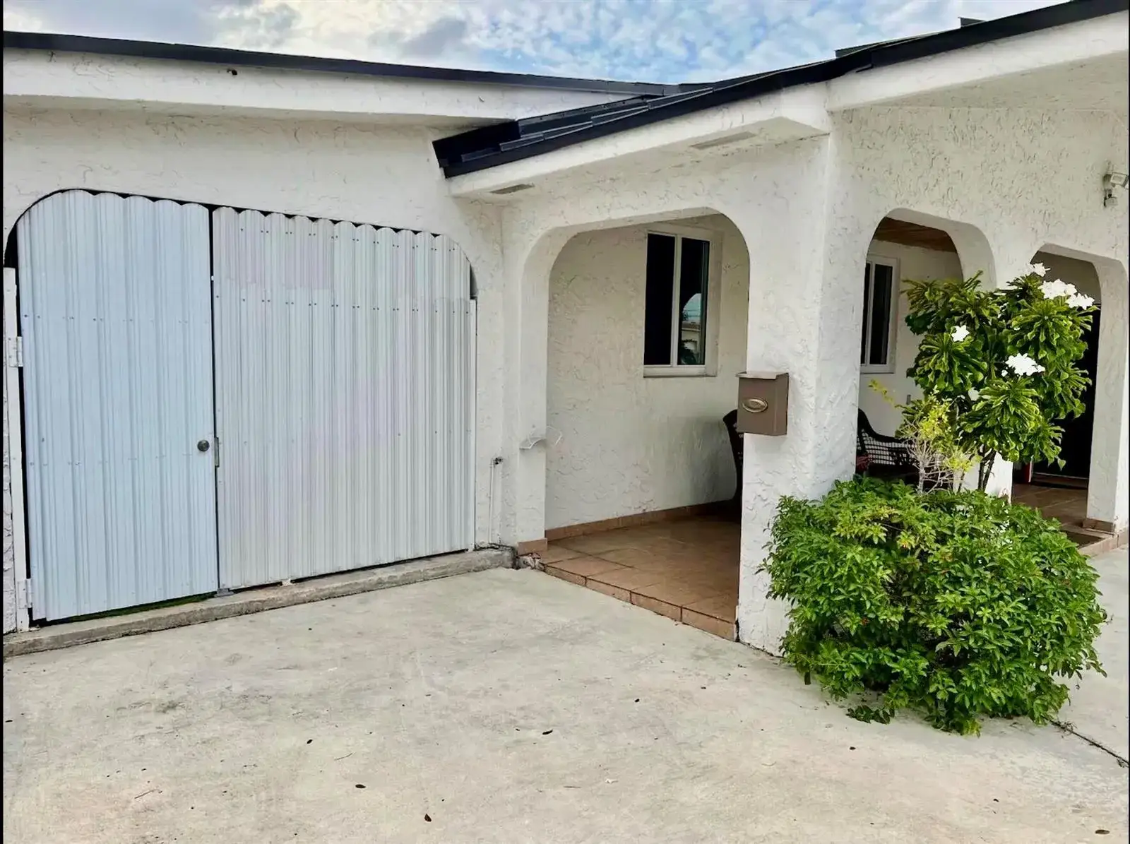 1 bedroom 1 bath Residential Lease for rent at 114 SW 57th Court # B, Miami FL 33144