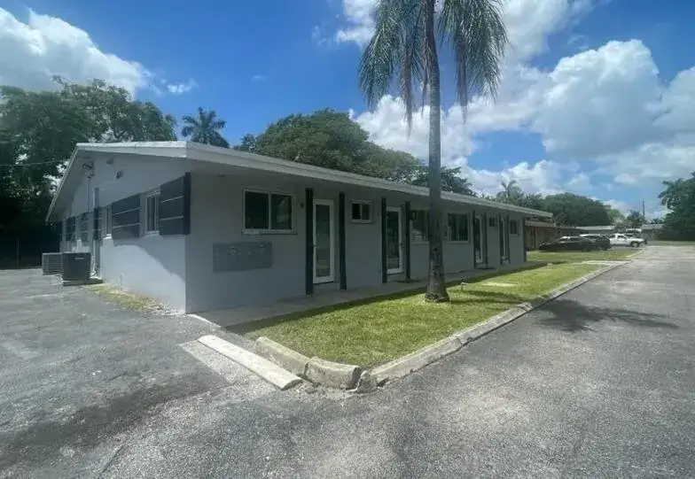 2 bedroom 1 bath Residential Lease for rent at 4665 SW 33rd Avenue, Fort Lauderdale FL 33312
