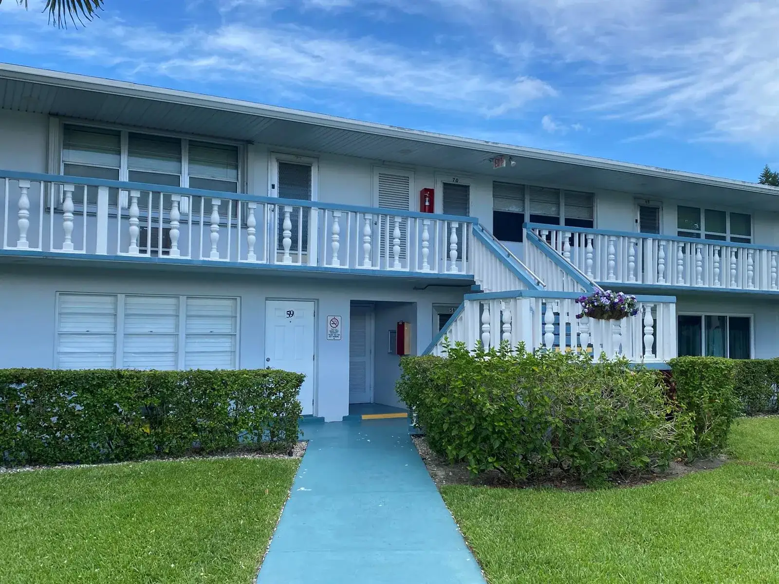 1 bedroom 1 bath Residential for sale at 71 Berkshire # 71, West Palm Beach FL 33417