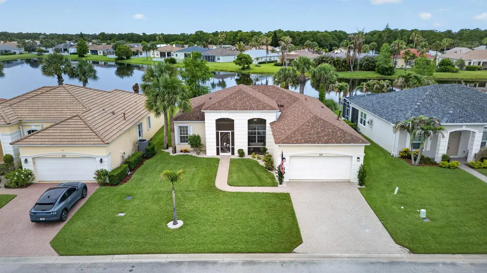 3 bedroom 2 bath Residential for sale at 512 SW Lake Manatee Way, FL 34986