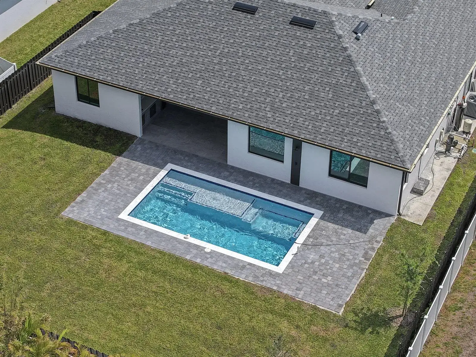 3 bedroom 2 bath Residential for sale at 2015 NW 21st Street, Cape Coral FL 33993