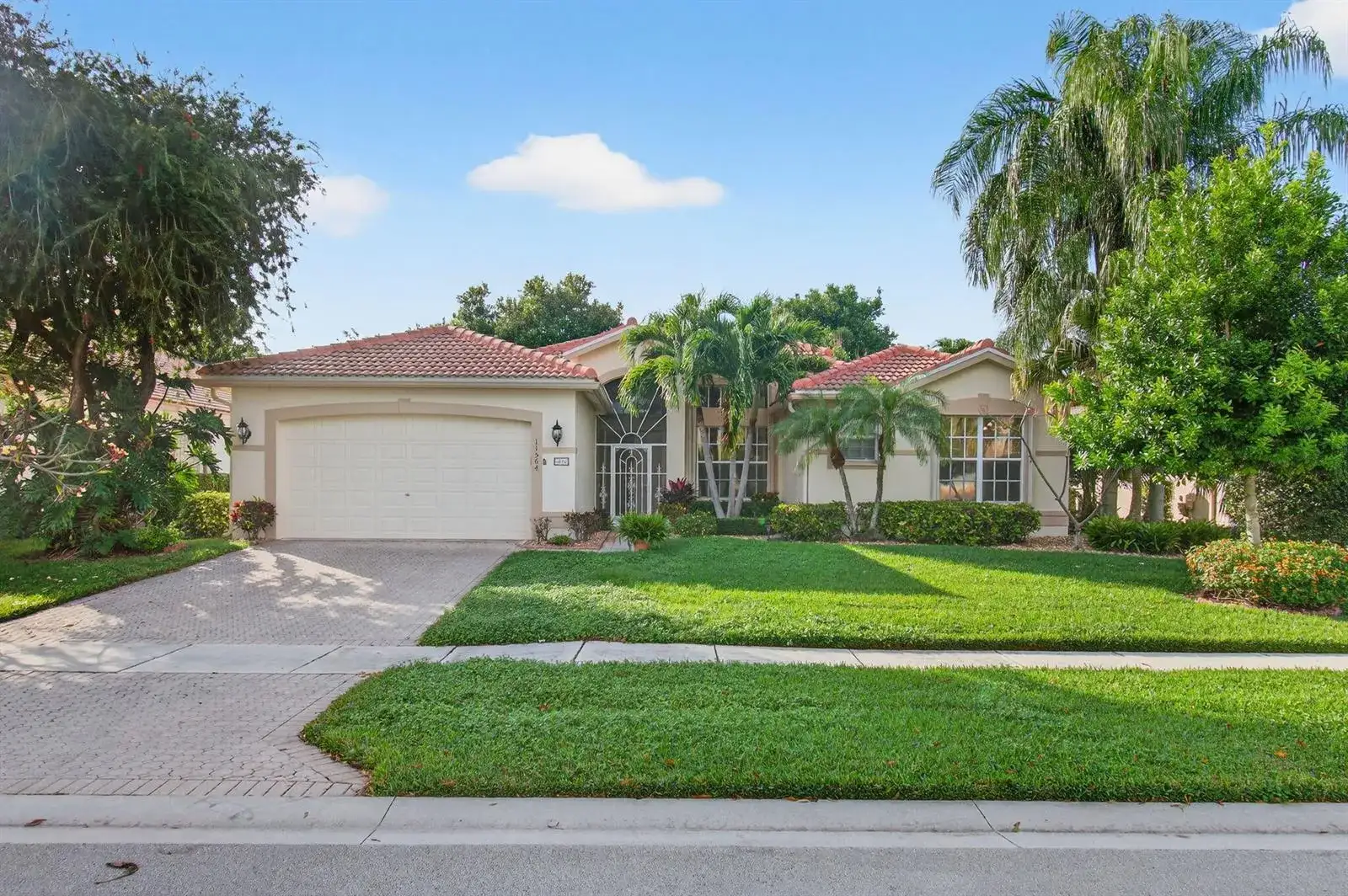 3 bedroom 2 bath Residential for sale at 11564 Puerto Boulevard, Boynton Beach FL 33437