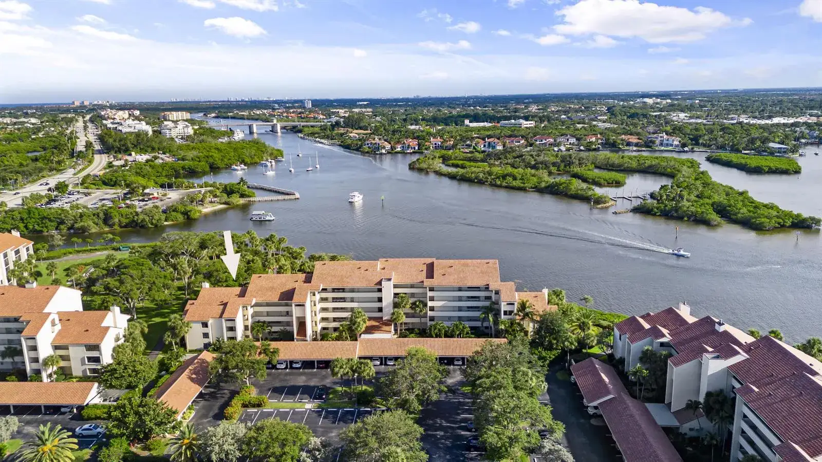 3 bedroom 2 bath Residential for sale at 1000 N Us Highway 1, Jupiter FL 33477