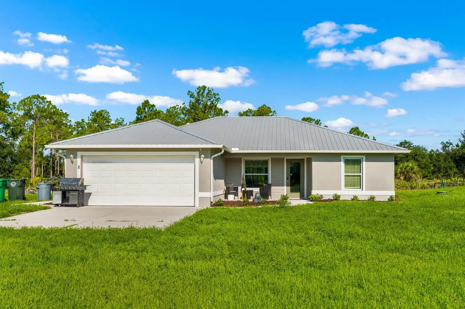 3 bedroom 2 bath Residential for sale at 2872 Secretariat Drive, FL 33935