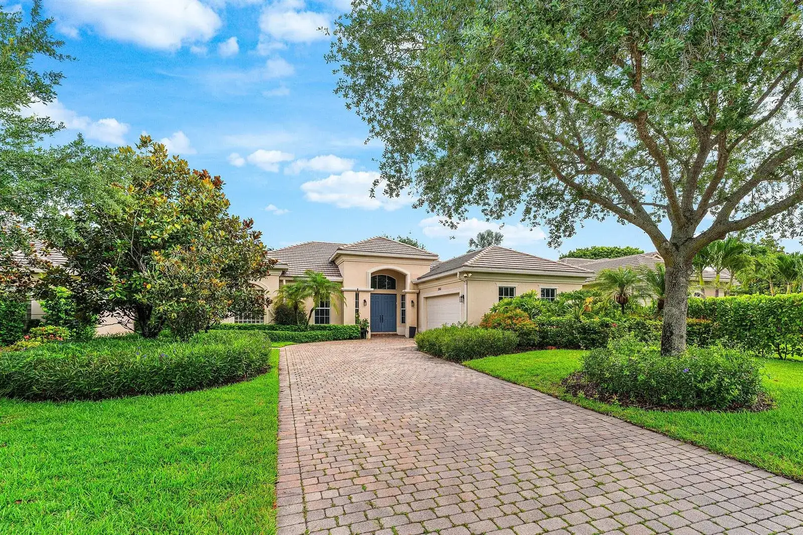 3 bedroom 3 bath Residential Lease for rent at 2068 Wightman Drive, Wellington FL 33414