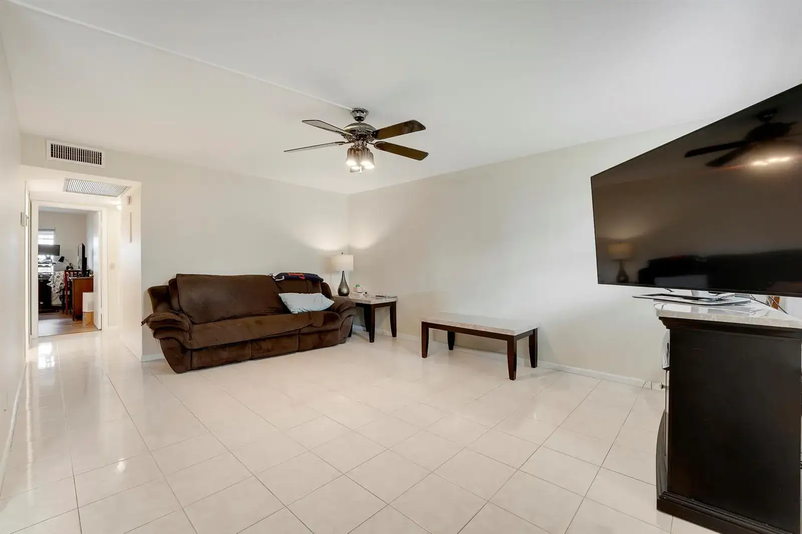 2 bedroom 1 bath Residential for sale at 1011 Exeter, Boca Raton FL 33434