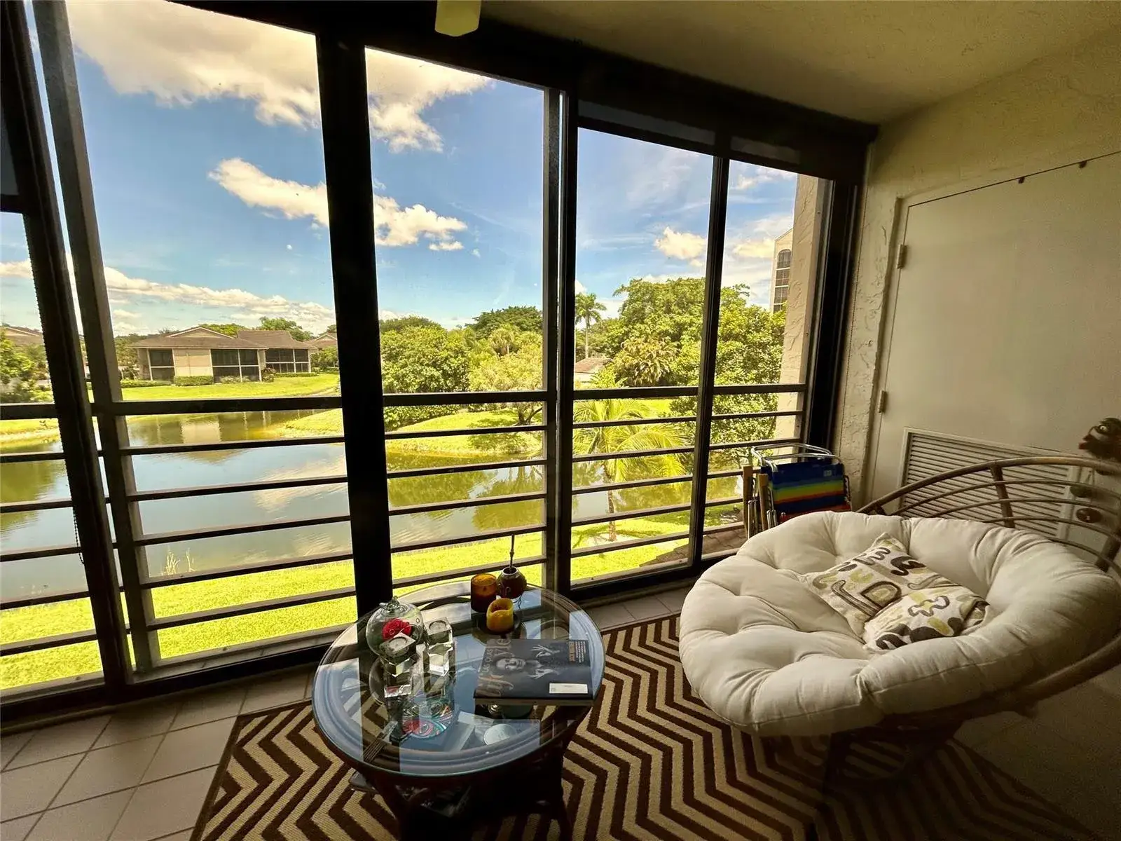3 bedroom 2 bath Residential Lease for rent at 7582 Regency Lake Drive, Boca Raton FL 33433