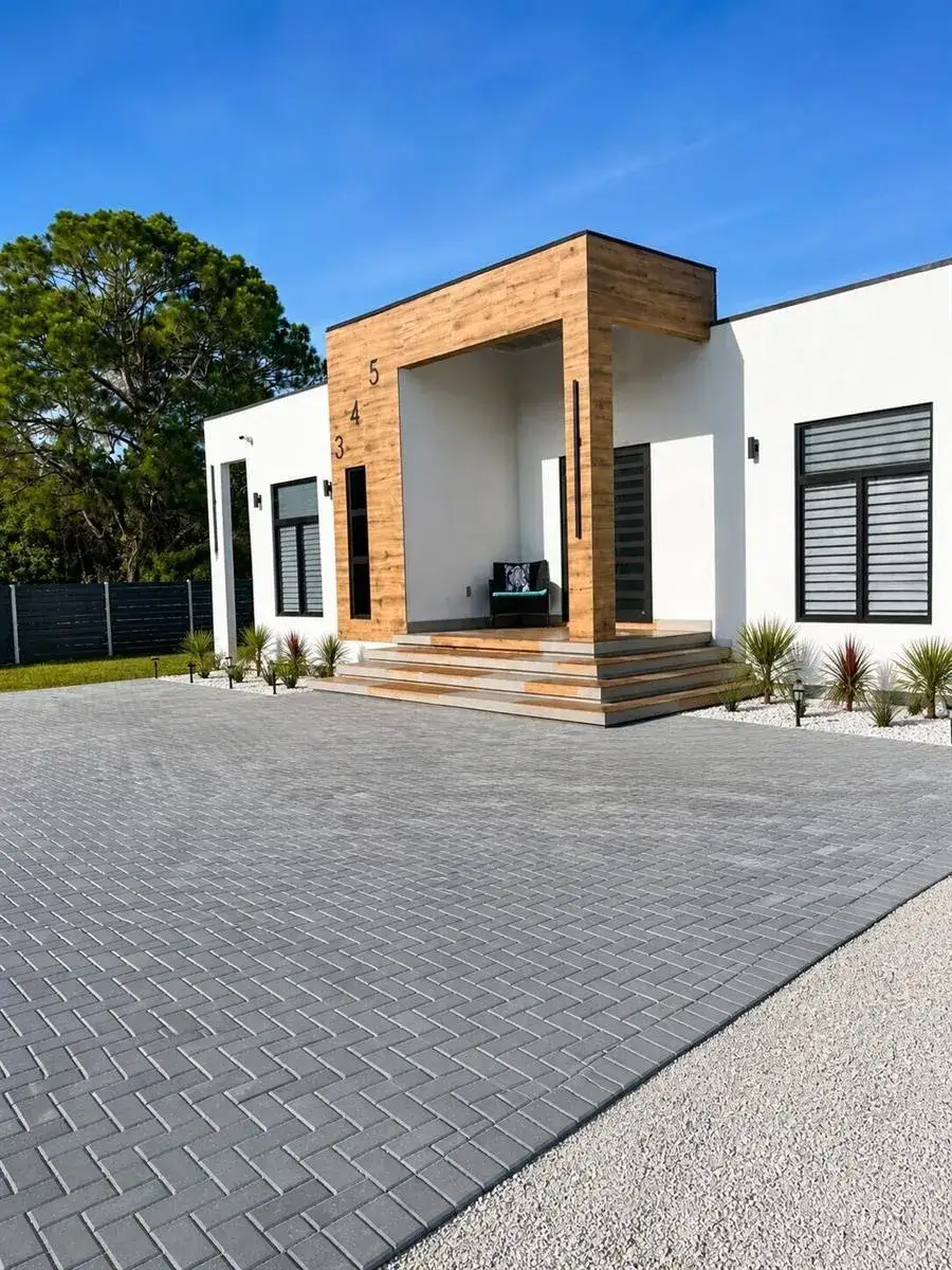 345 N Jinete Street, Clewiston FL 33440