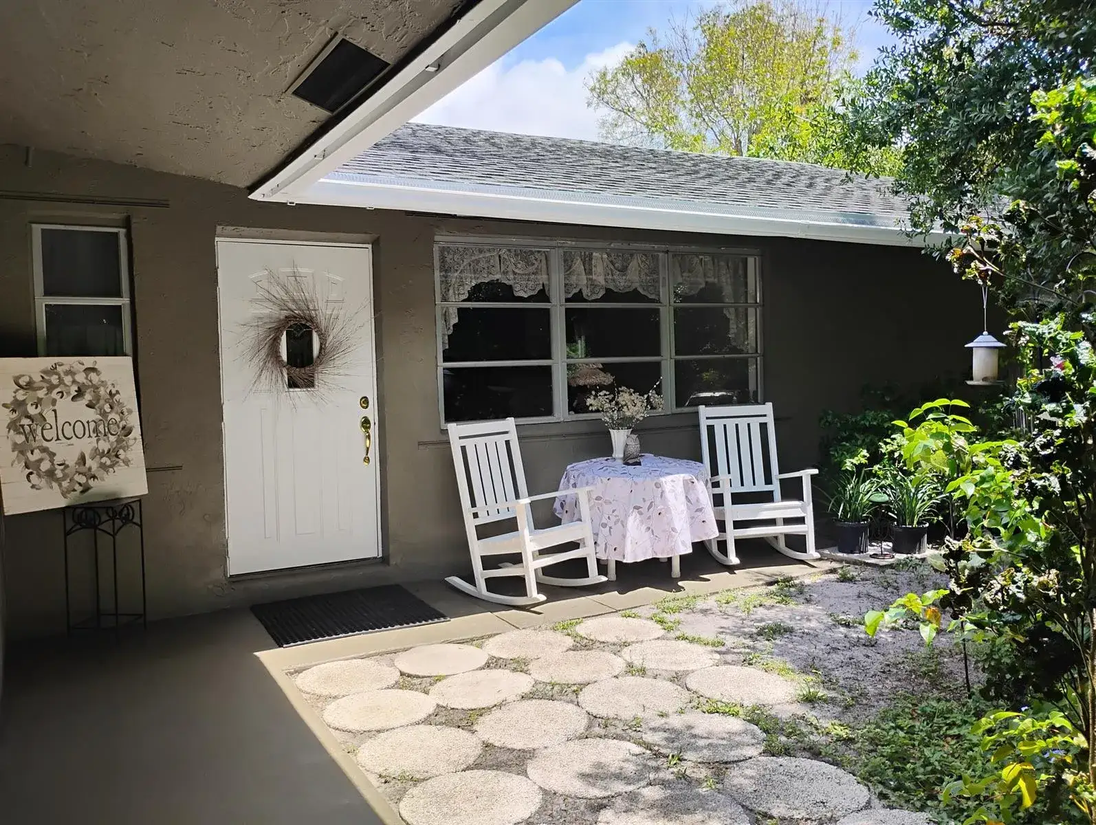 3 bedroom 2 bath Residential for sale at 15531 42nd Road N, FL 33470
