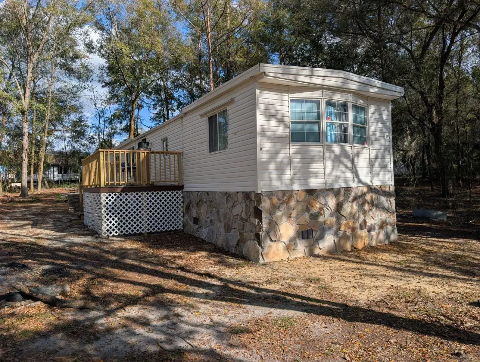 2 bedroom 2 bath Residential for sale at 134 John Street, FL 32640