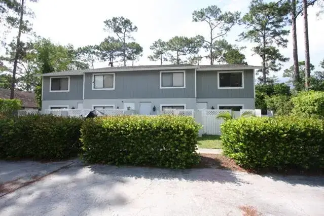 2 bedroom 2 bath Residential Lease for rent at 1141 Goldenrod Road, Wellington FL 33414