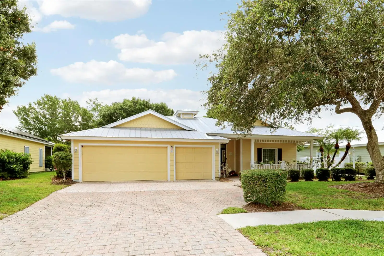 4 bedroom 2 bath Residential for sale at 654 NE Little Kayak Point, FL 34983