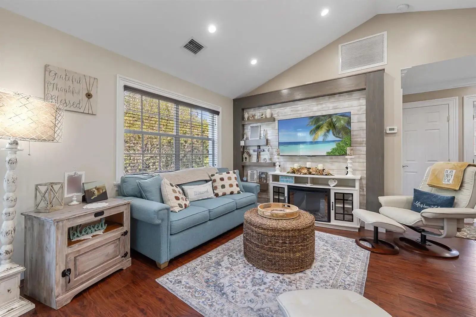 2 bedroom 2 bath Residential for sale at 1616 SE Green Acres Circle # M204, FL 34952