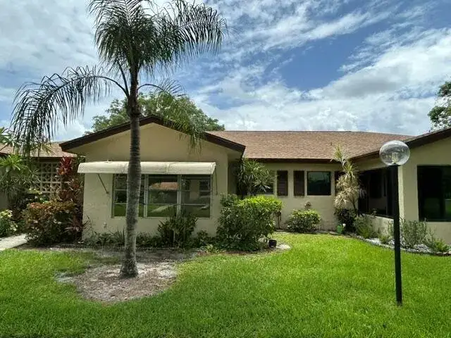 1 bedroom 2 bath Residential for sale at 5270 Nesting Way # B, Delray Beach FL 33484