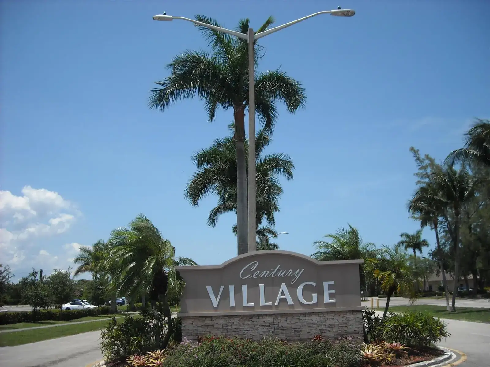 2 bedroom 1 bath Residential for sale at 321 Northampton, West Palm Beach FL 33417
