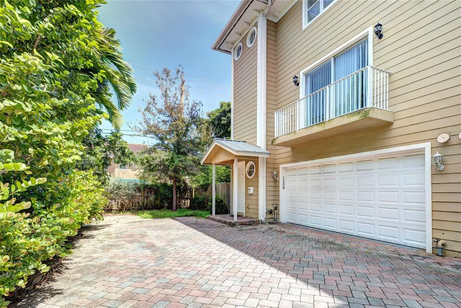 3 bedroom 3 bath Residential Lease for rent at 1508 SW 4th Avenue, Fort Lauderdale FL 33315