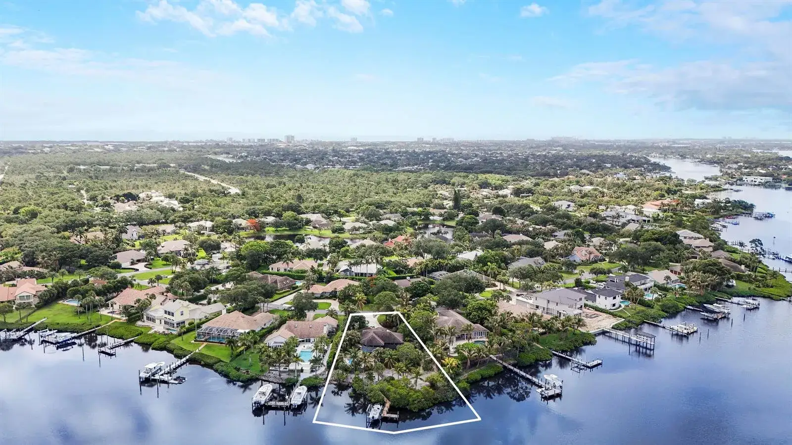 3 bedroom 2 bath Residential for sale at 18791 SE River Ridge Road, Jupiter FL 33469
