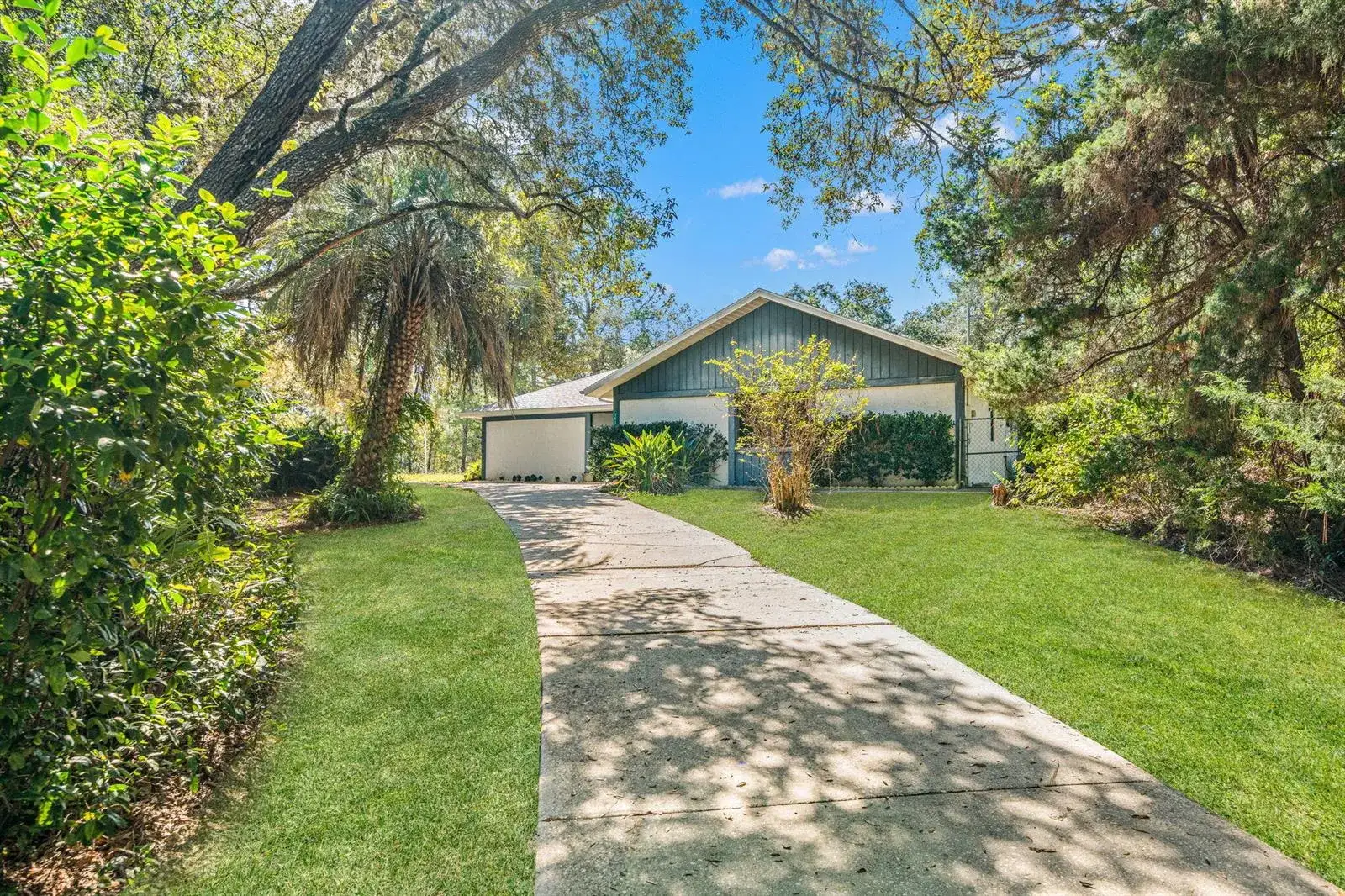 4 bedroom 2 bath Residential for sale at 7418 N Firwood Circle, FL 34433